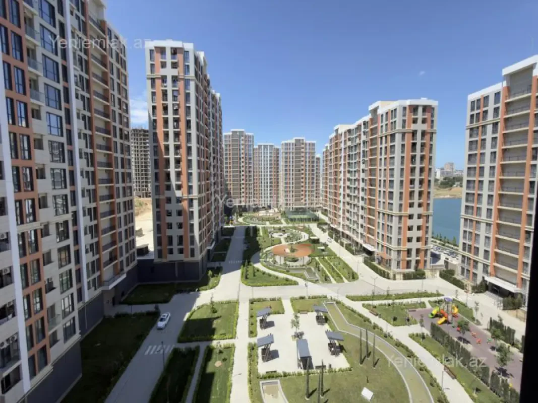 Satılır 3 otaqlı yeni tikili 83 m²
