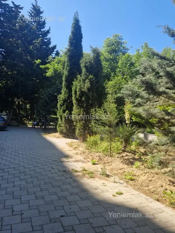 Satılır 4 otaqlı köhnə tikili 100 m²