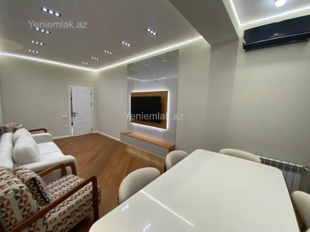 Satılır 2 otaqlı yeni tikili 70 m²