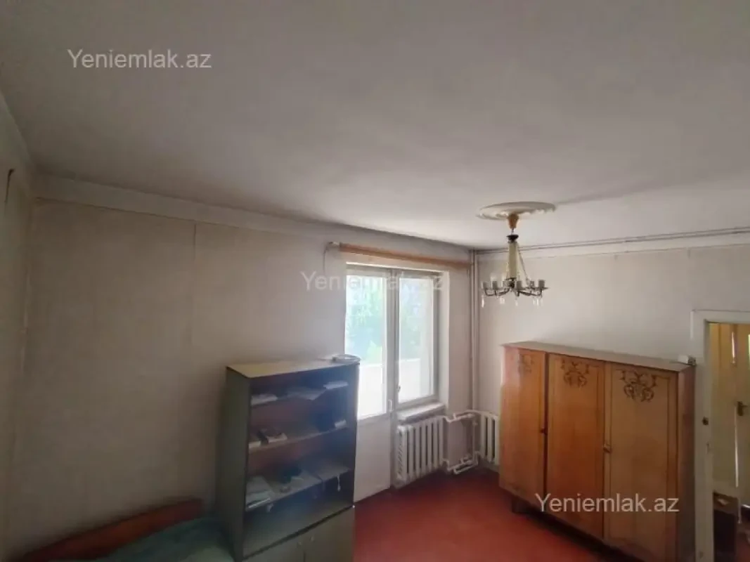 Satılır 2 otaqlı köhnə tikili 70 m²