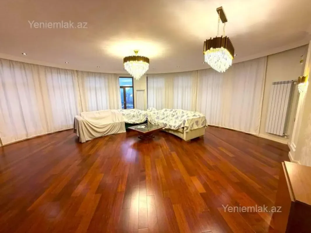 Satılır 4 otaqlı yeni tikili 195 m²