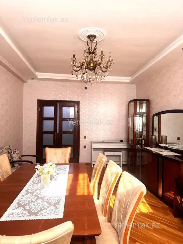 Satılır 3 otaqlı yeni tikili 120 m²