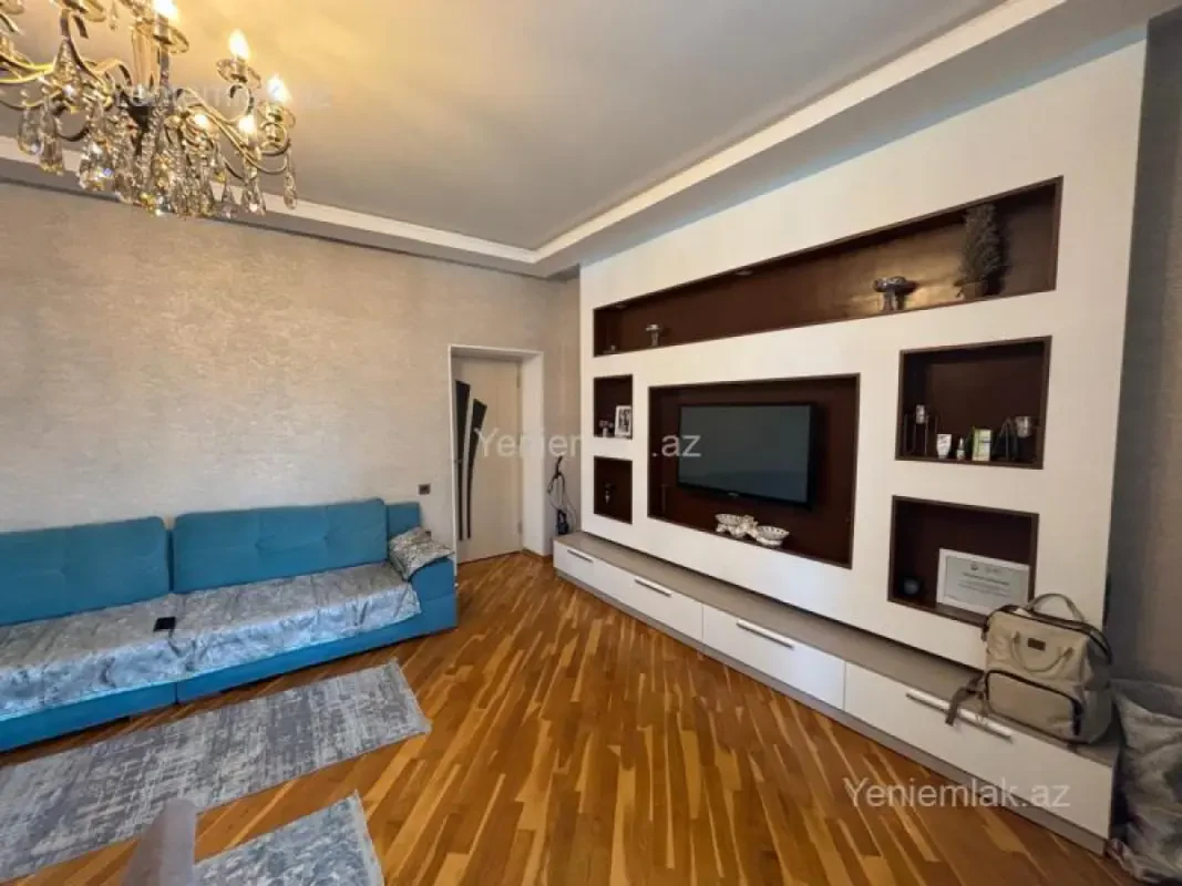 Satılır 3 otaqlı yeni tikili 105 m²