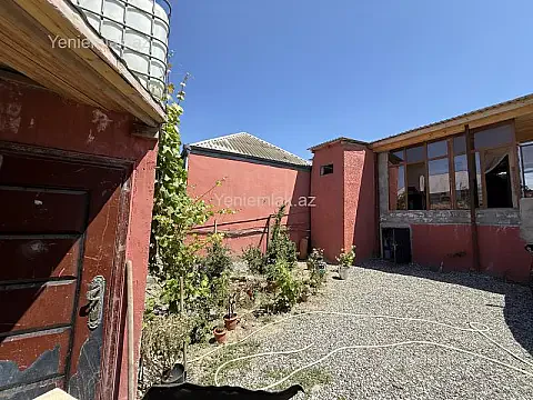 Satılır 1 otaqlı həyət evi 50 m² — Bakı, Binəqədi 1 otaq 50.00 m²