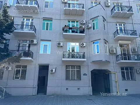 Satılır 3 otaqlı köhnə tikili 110 m² — Bakı, Səbail 3 otaq 110.00 m²