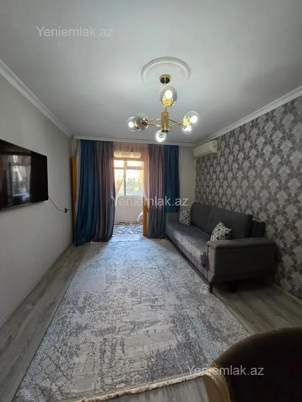 Satılır 2 otaqlı köhnə tikili 40 m²