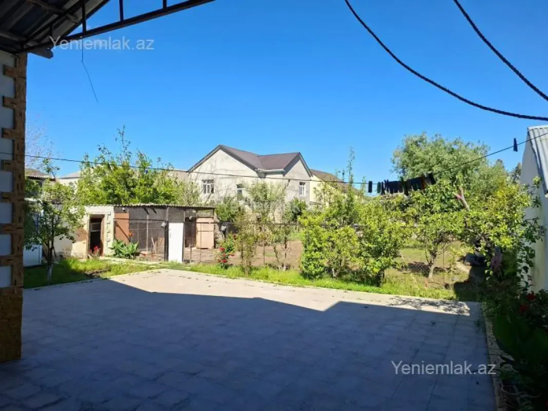 Satılır 4 otaqlı həyət evi 120 m²