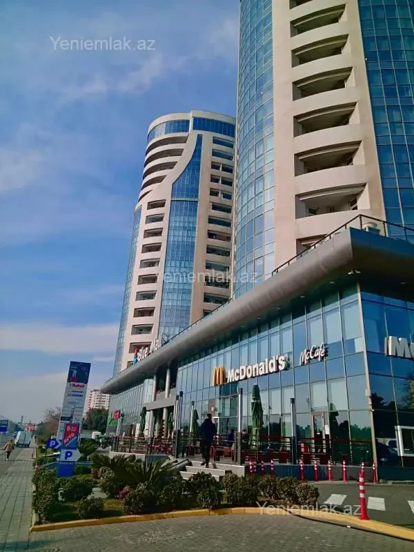 Satılır 2 otaqlı yeni tikili 80 m²