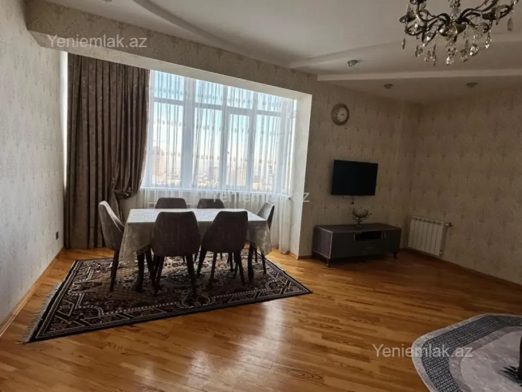 Satılır 3 otaqlı yeni tikili 120 m²
