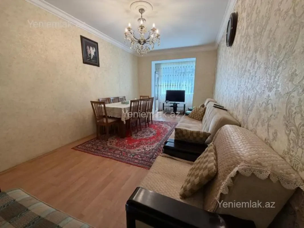 Satılır 3 otaqlı köhnə tikili 80 m²