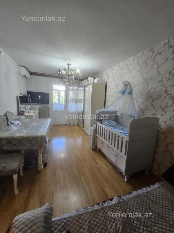 Satılır 2 otaqlı köhnə tikili 35 m²
