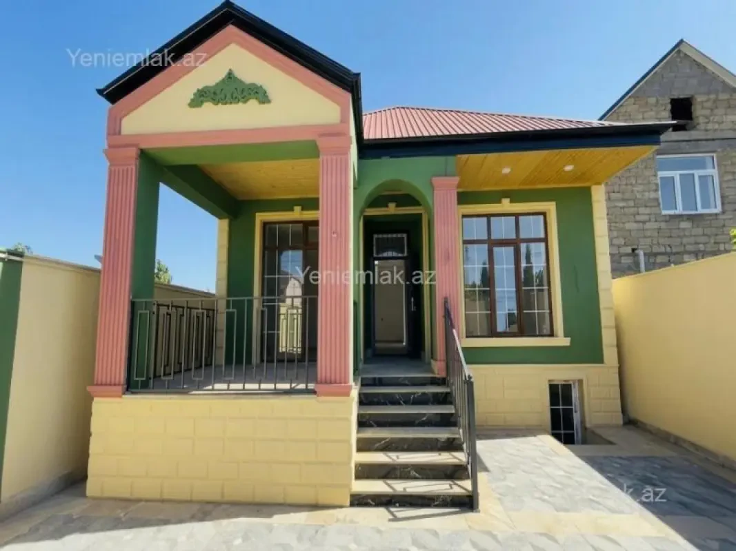 Satılır 4 otaqlı həyət evi 120 m²
