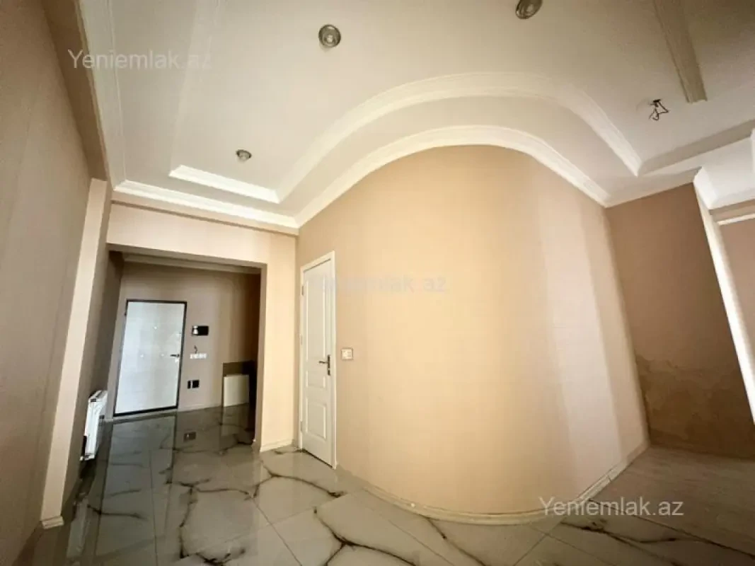 Satılır 3 otaqlı yeni tikili 127.5 m²