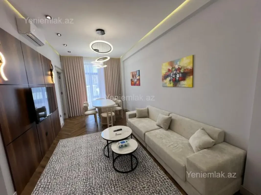 Satılır 3 otaqlı yeni tikili 75 m²