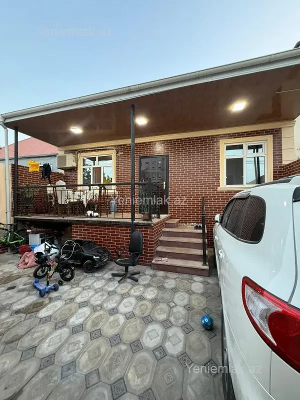 Satılır 4 otaqlı həyət evi 120 m²