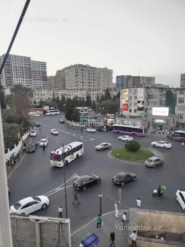 Satılır 2 otaqlı köhnə tikili 45 m²