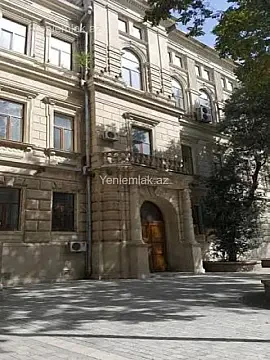 Satılır 3 otaqlı köhnə tikili 103 m² — Bakı, Nəsimi 3 otaq 103.00 m²