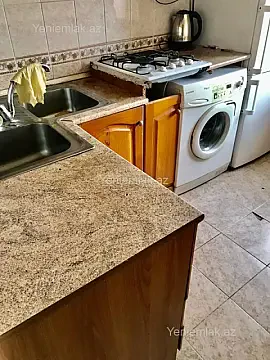 Satılır 2 otaqlı köhnə tikili 52 m² — Bakı, Nizami 2 otaq 52.00 m²