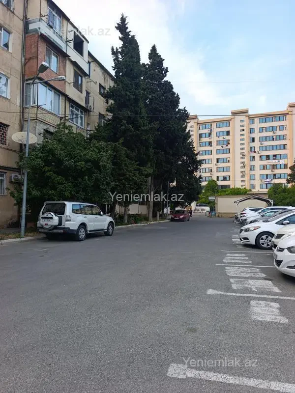 Satılır 3 otaqlı köhnə tikili 75 m²