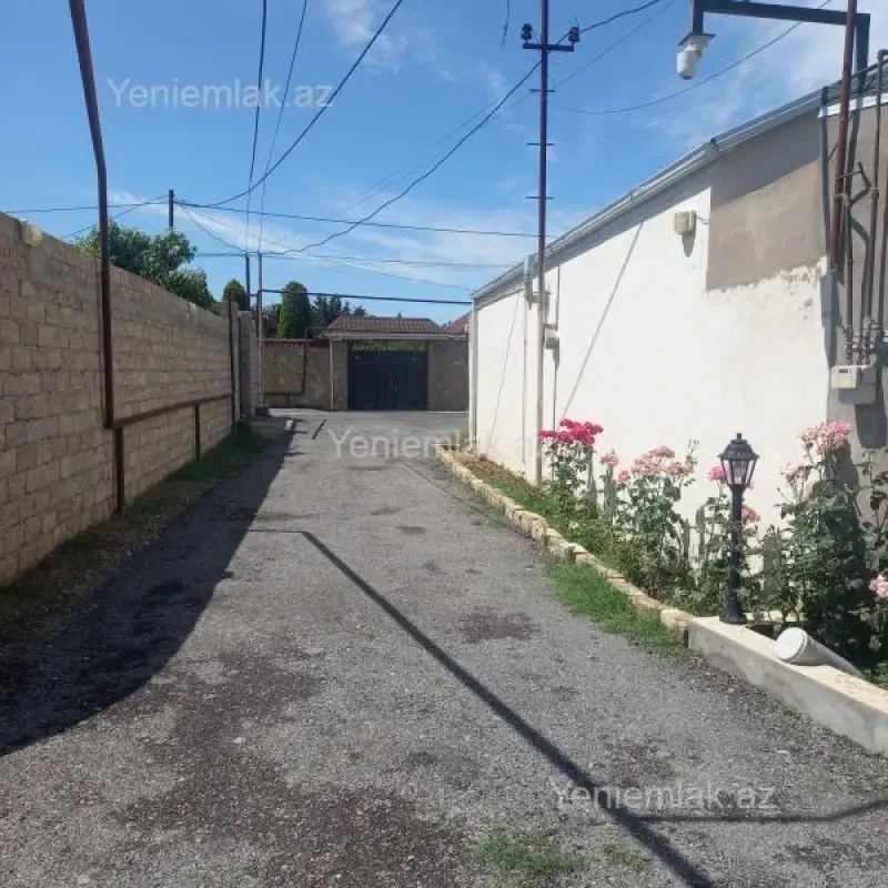 Satılır 3 otaqlı həyət evi 100 m²