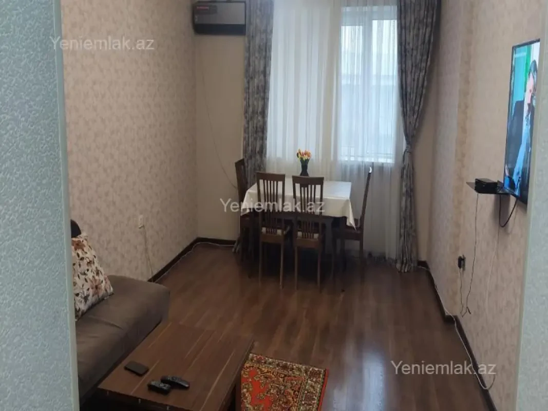 Satılır 3 otaqlı köhnə tikili 82 m²