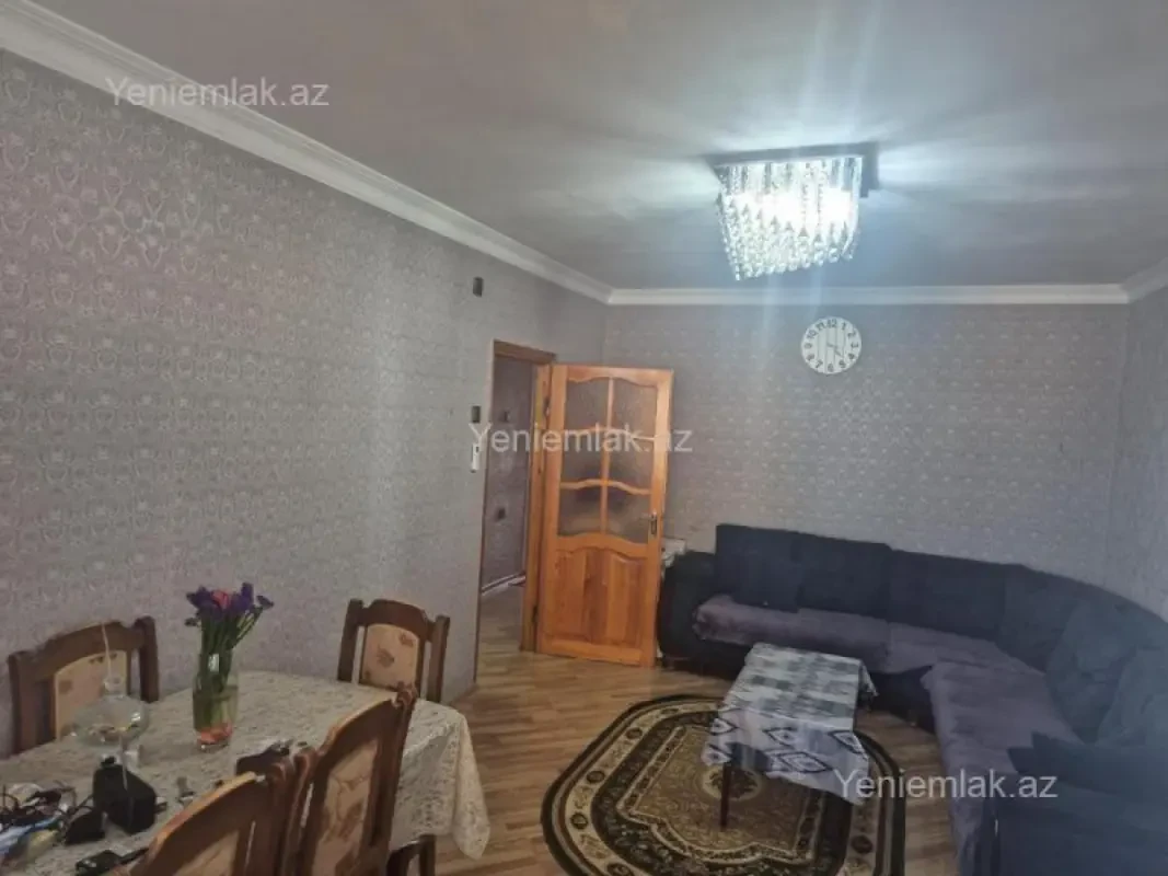Satılır 3 otaqlı köhnə tikili 85 m²