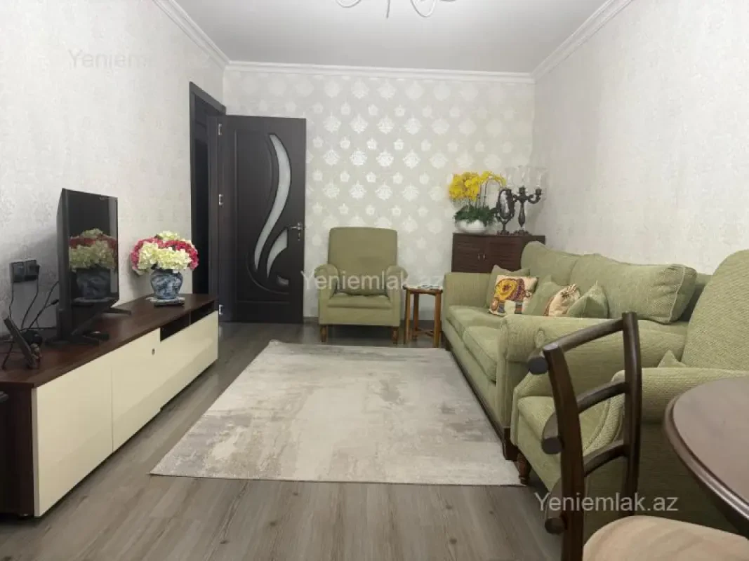 Satılır 3 otaqlı köhnə tikili 80 m²