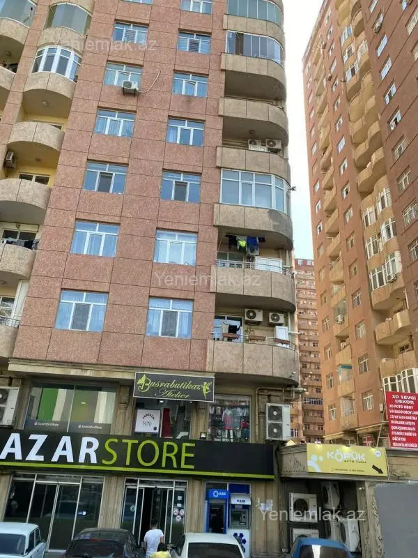 Satılır 3 otaqlı yeni tikili 125 m²