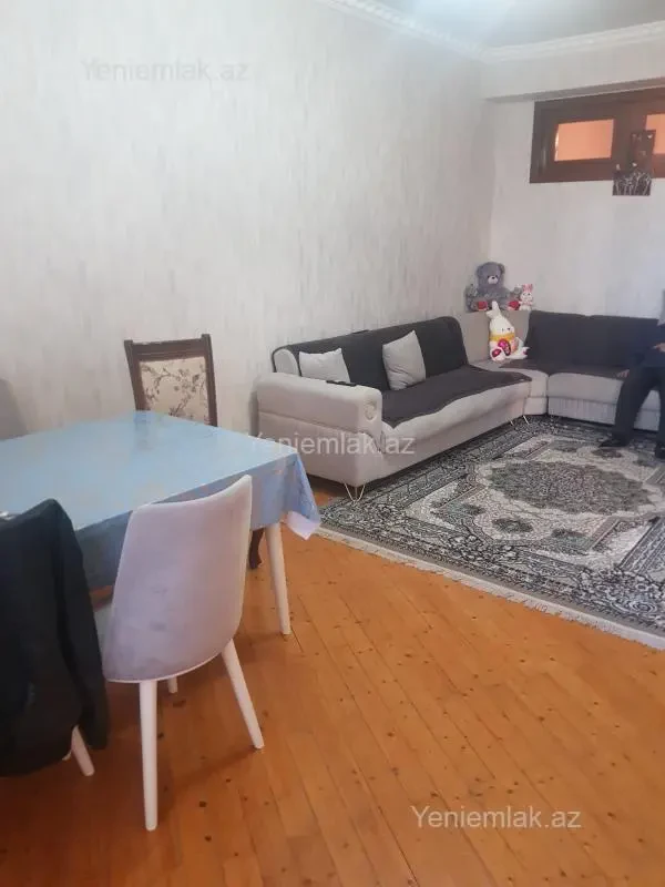 Satılır 3 otaqlı yeni tikili 85 m²