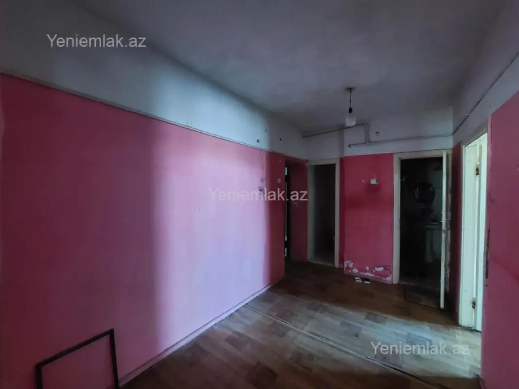 Satılır 2 otaqlı köhnə tikili 50 m²