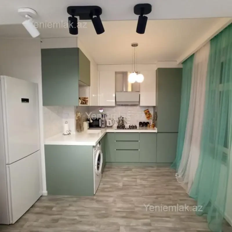 Satılır 2 otaqlı köhnə tikili 62 m²