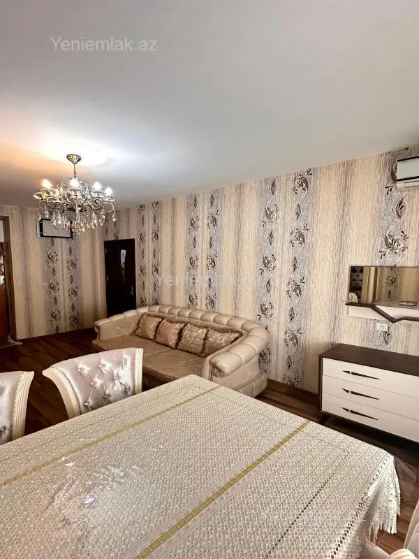 Satılır 2 otaqlı köhnə tikili 42 m²