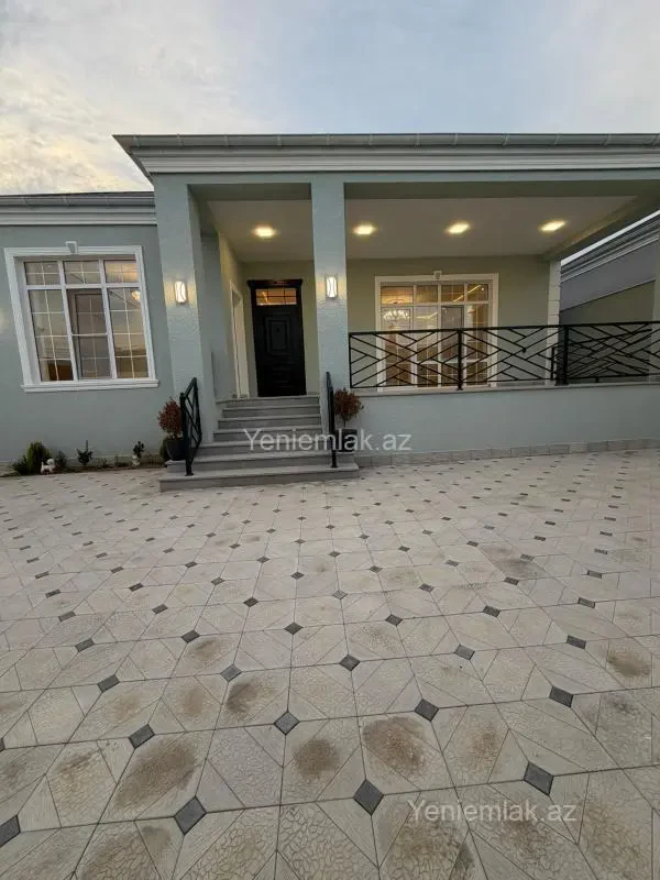 Satılır 4 otaqlı həyət evi 175 m²