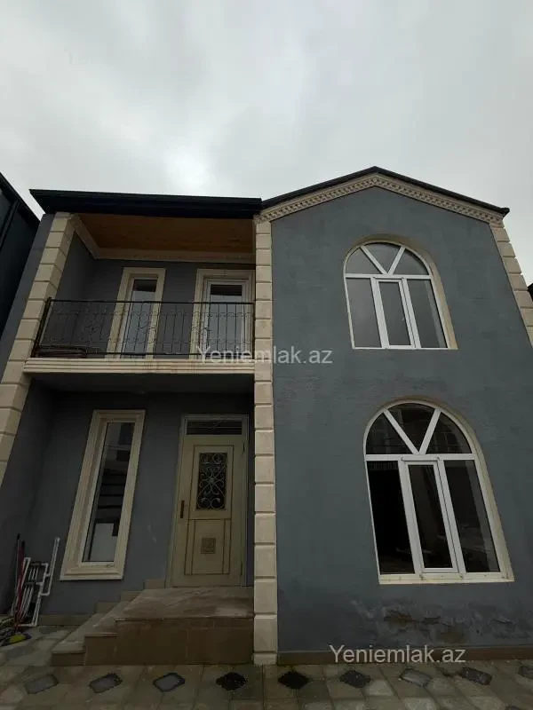 Satılır 4 otaqlı həyət evi 104 m²