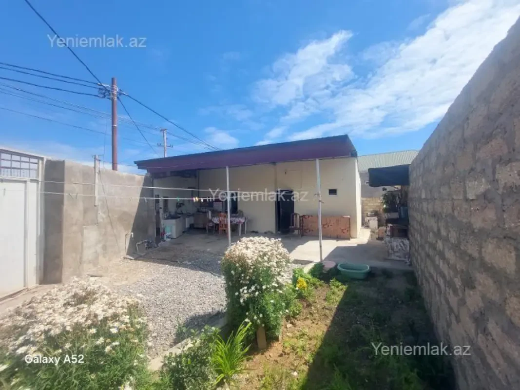 Satılır 2 otaqlı həyət evi 60 m²