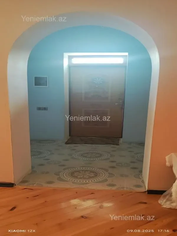 Satılır 7 otaqlı həyət evi 300 m²