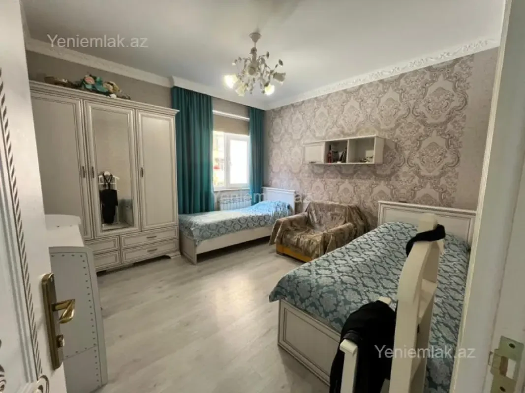 Satılır 3 otaqlı yeni tikili 100 m²