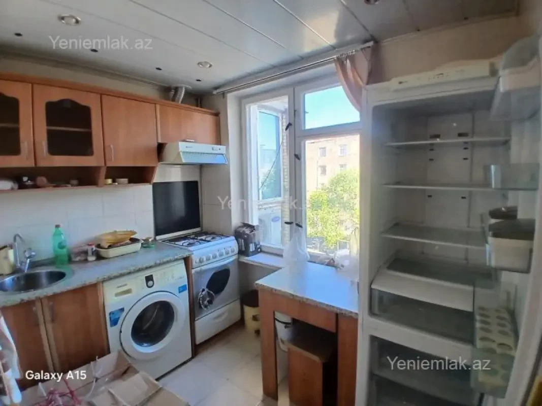 Satılır 2 otaqlı köhnə tikili 45 m²