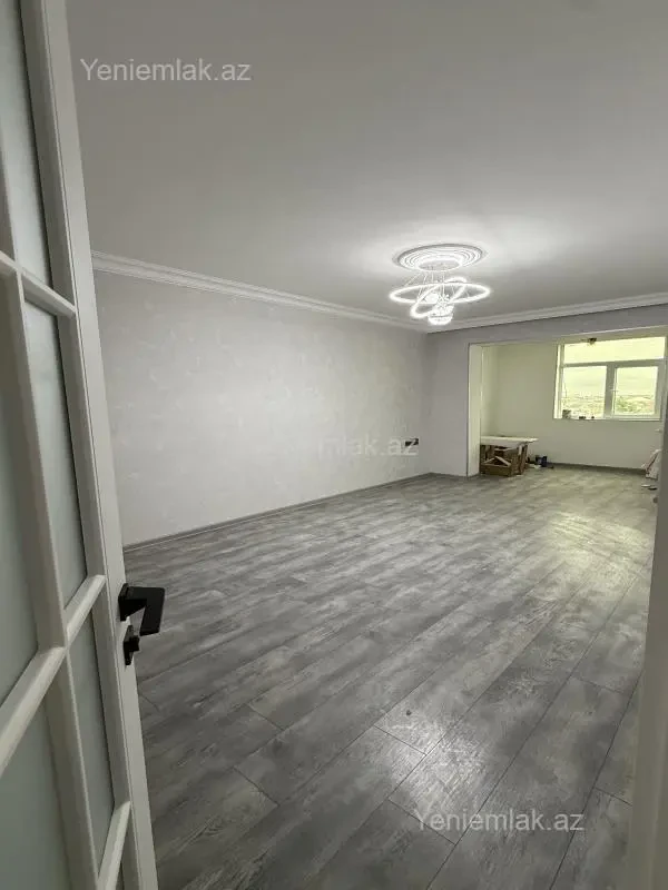 Satılır 3 otaqlı köhnə tikili 64 m²