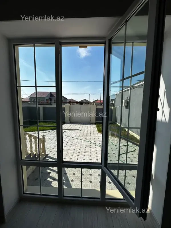 Satılır 4 otaqlı həyət evi 145 m²