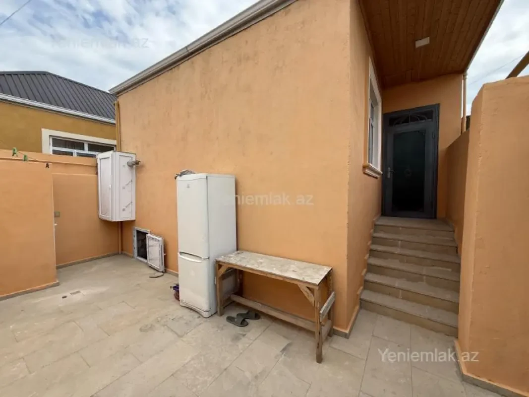 Satılır 2 otaqlı həyət evi 65 m²