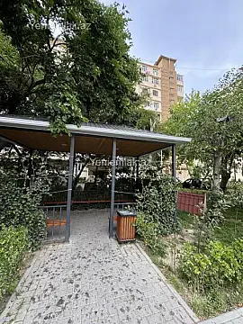 Satılır 5 otaqlı köhnə tikili 120 m² — Bakı, Yasamal 5 otaq 120.00 m²