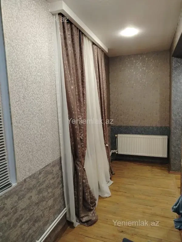 Satılır 2 otaqlı köhnə tikili 47 m²
