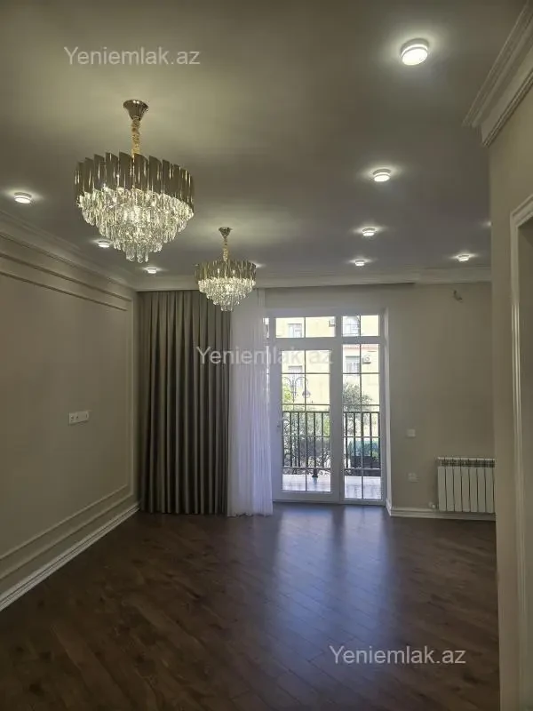 Satılır 2 otaqlı köhnə tikili 75 m²