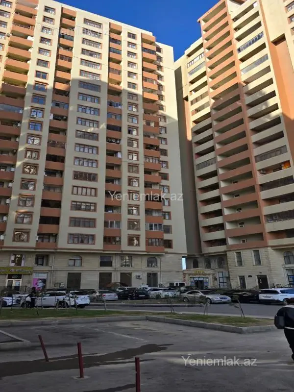Satılır 3 otaqlı yeni tikili 156 m²