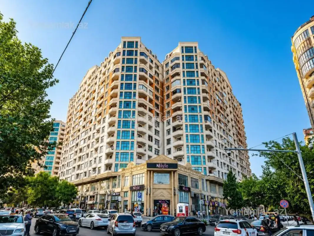 Satılır 2 otaqlı yeni tikili 70 m²