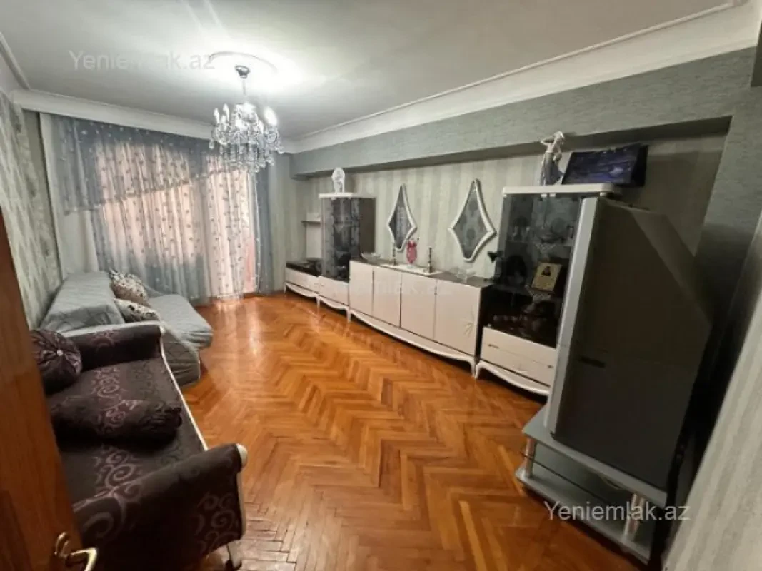 Satılır 3 otaqlı köhnə tikili 75 m²