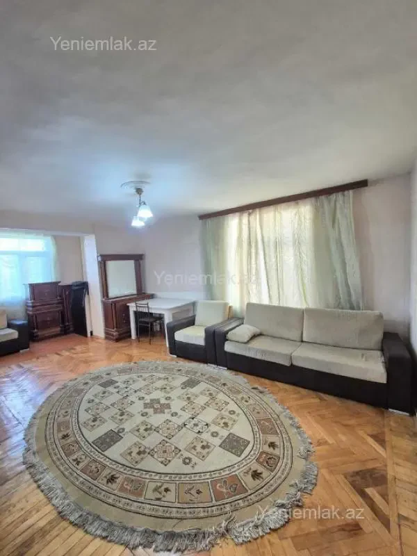Satılır 1 otaqlı köhnə tikili 40 m²