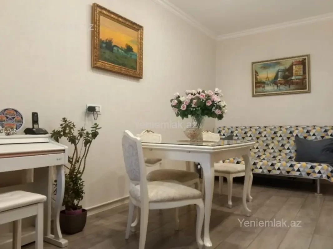 Satılır 2 otaqlı yeni tikili 60 m²