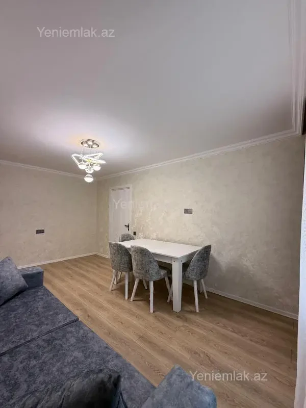 Satılır 2 otaqlı köhnə tikili 55 m²